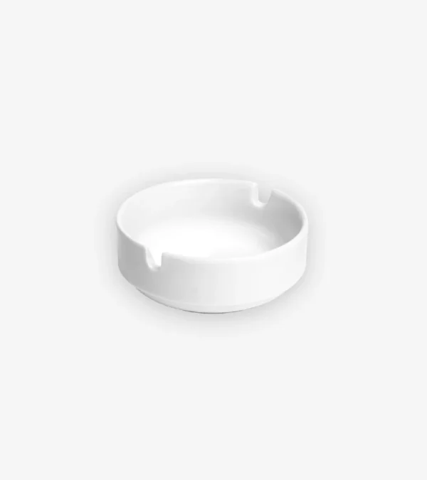 Cendrier en porcelaine blanche